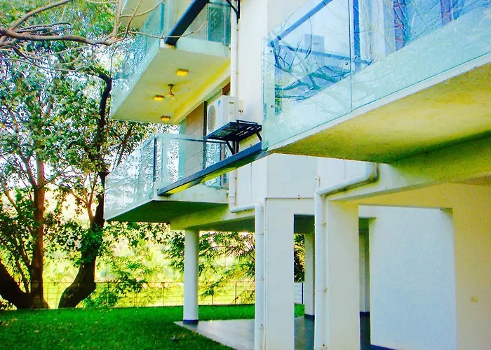 Luxurious 2Bhk For Ultimate Holiday Experience In Goa, Candolim North Goa