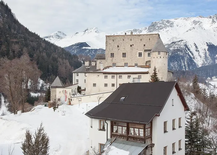 Hotel Neue Burg Nauders