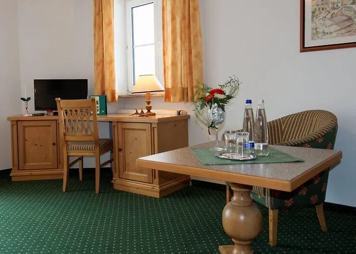 Hotel Burg Cafe Marquartstein