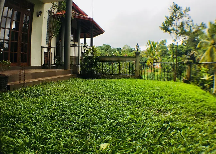 Villa Familia Kandy