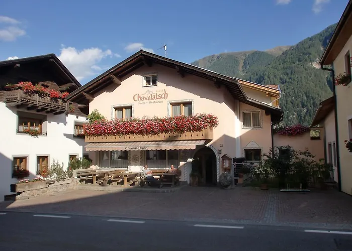 Hotel Chavalatsch Taufers im Münstertal