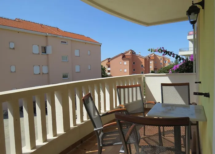 Apartment Nedjeljko Novalja