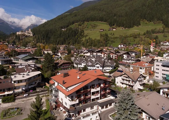 Hotel Hellweger Sand in Taufers