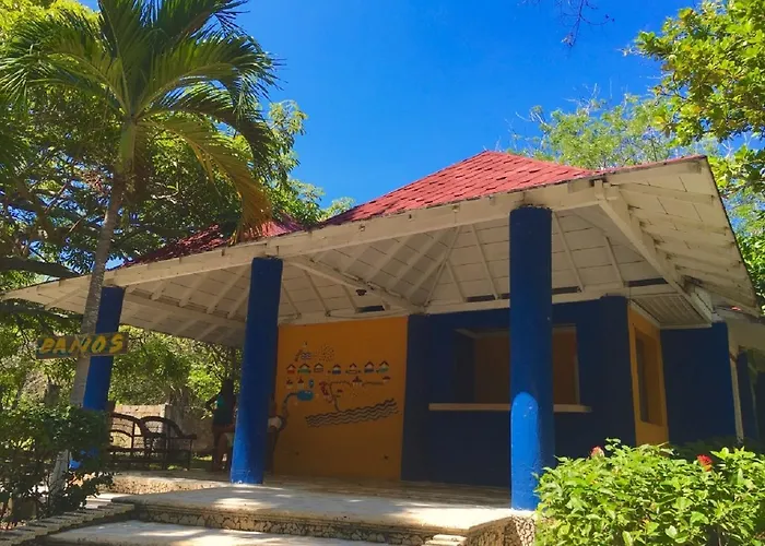 Golden Frog Hostels Isla Grande 