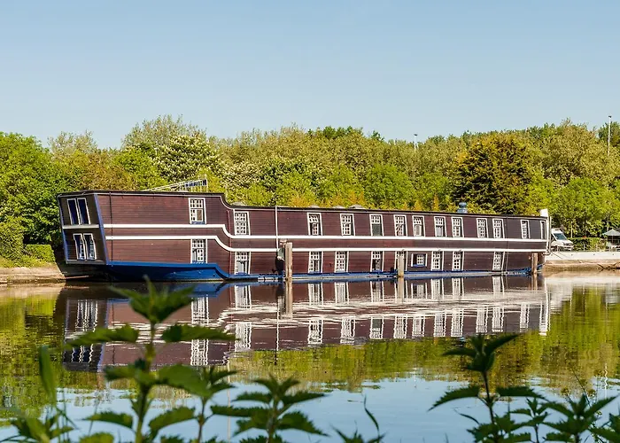 Boat Hotel De Barge Brügge