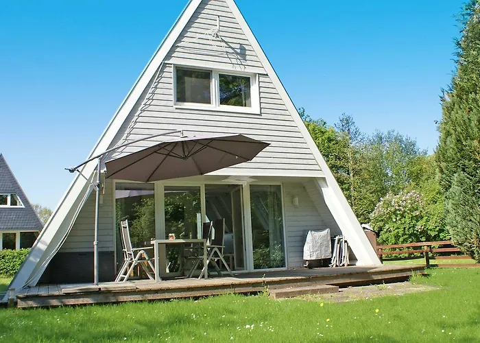 Villa Zeltdachhaus mit moderner Ausstattung Damp