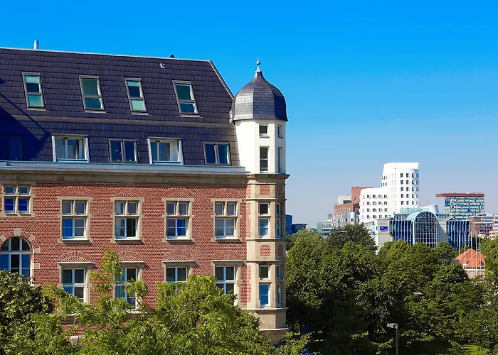 The Red - Living Suites By The Rhine Düsseldorf