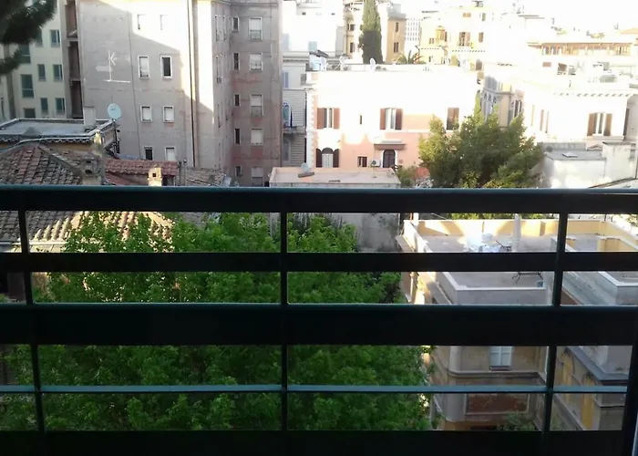Flower Guesthouse Rom