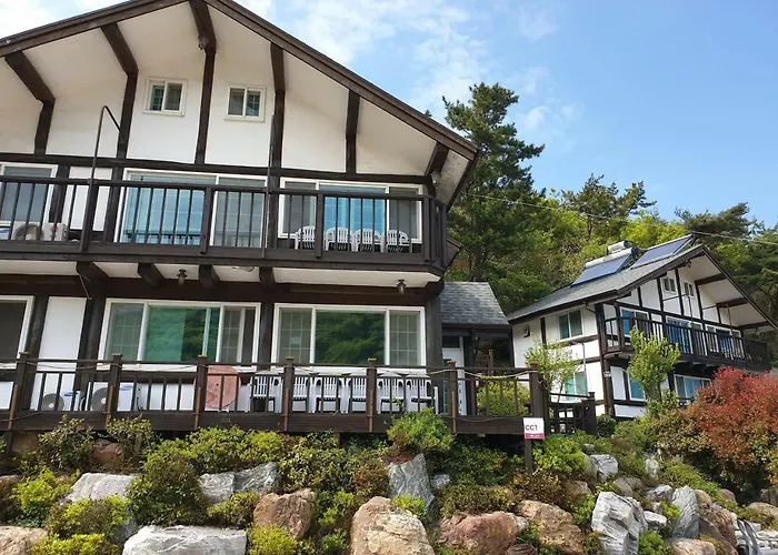 Tongyeong Yehyang Pension