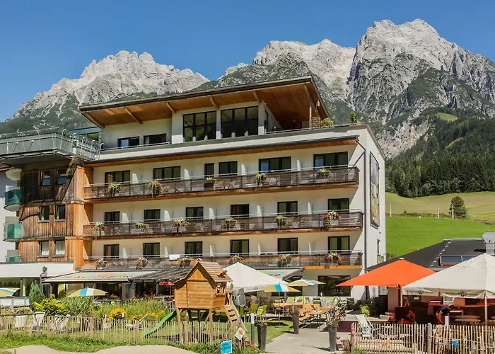 Hotel Bacher Asitzstubn Leogang