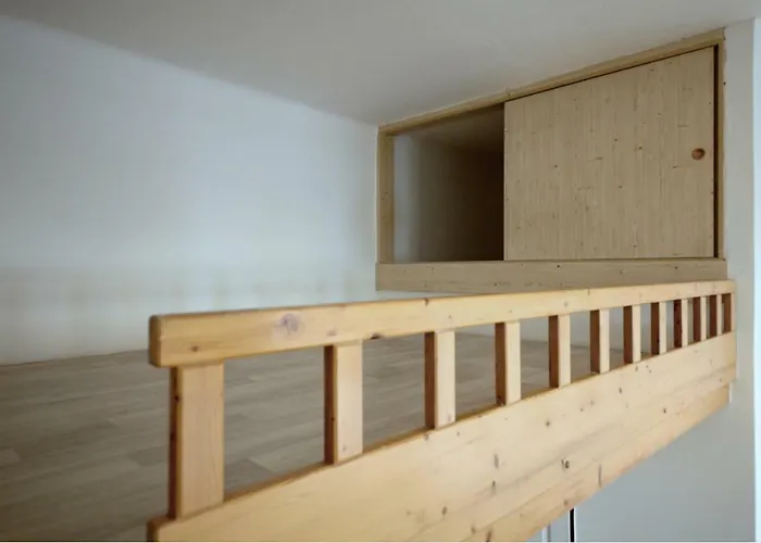 Ferienwohnung Karlin Praha - Pernerova 18