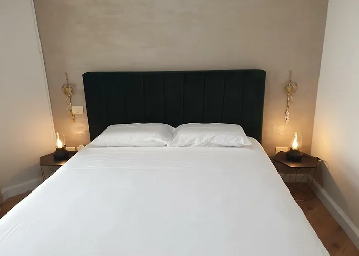 Gk Apartment Delight Bat Yam