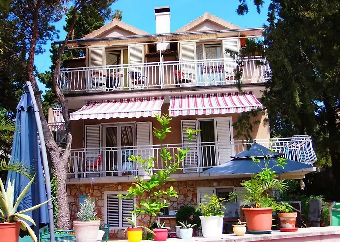 Adrienn Apartments Stari Grad 