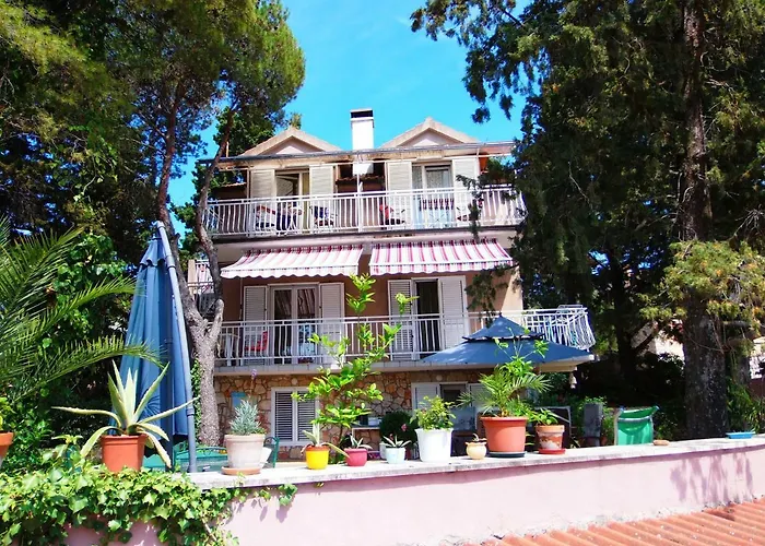 Adrienn Apartments Stari Grad 