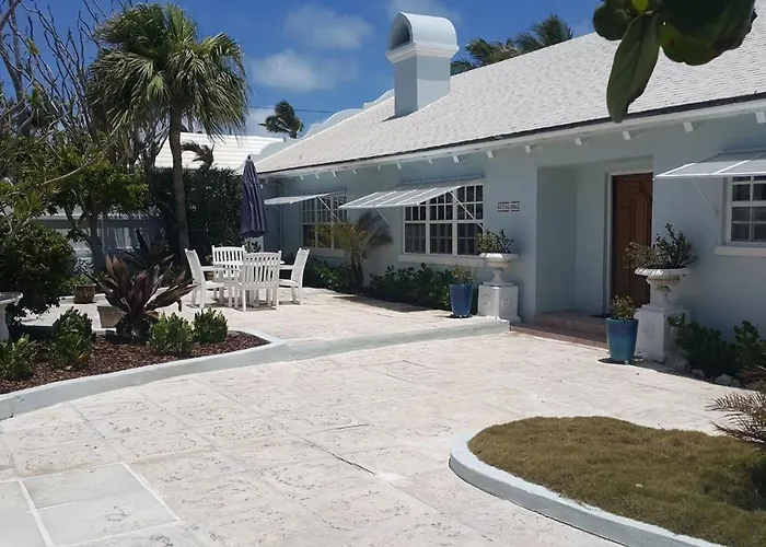 Water'S Edge Villa - Oceanfront With Private Pool Nassau