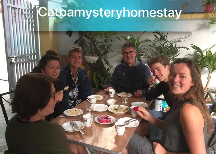 Cat Ba Mystery Homestay Dong Khe Sau