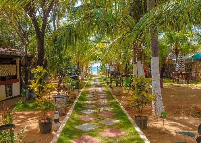 Coconut Beach Lodge Trincomalee