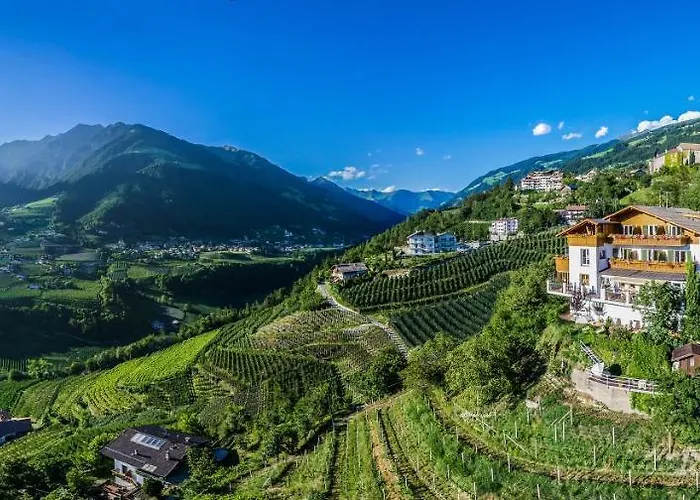 Hotel Tenne Schenna