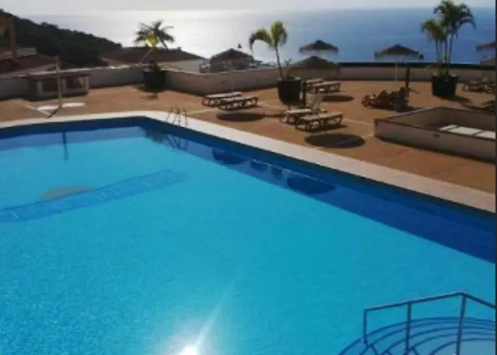 Spacious Apartment In Costa Adeje 165 M² With Shared Pool