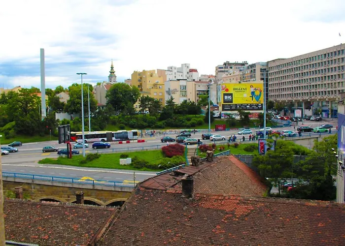 Comfortable Apartment In City Hub Belgrad